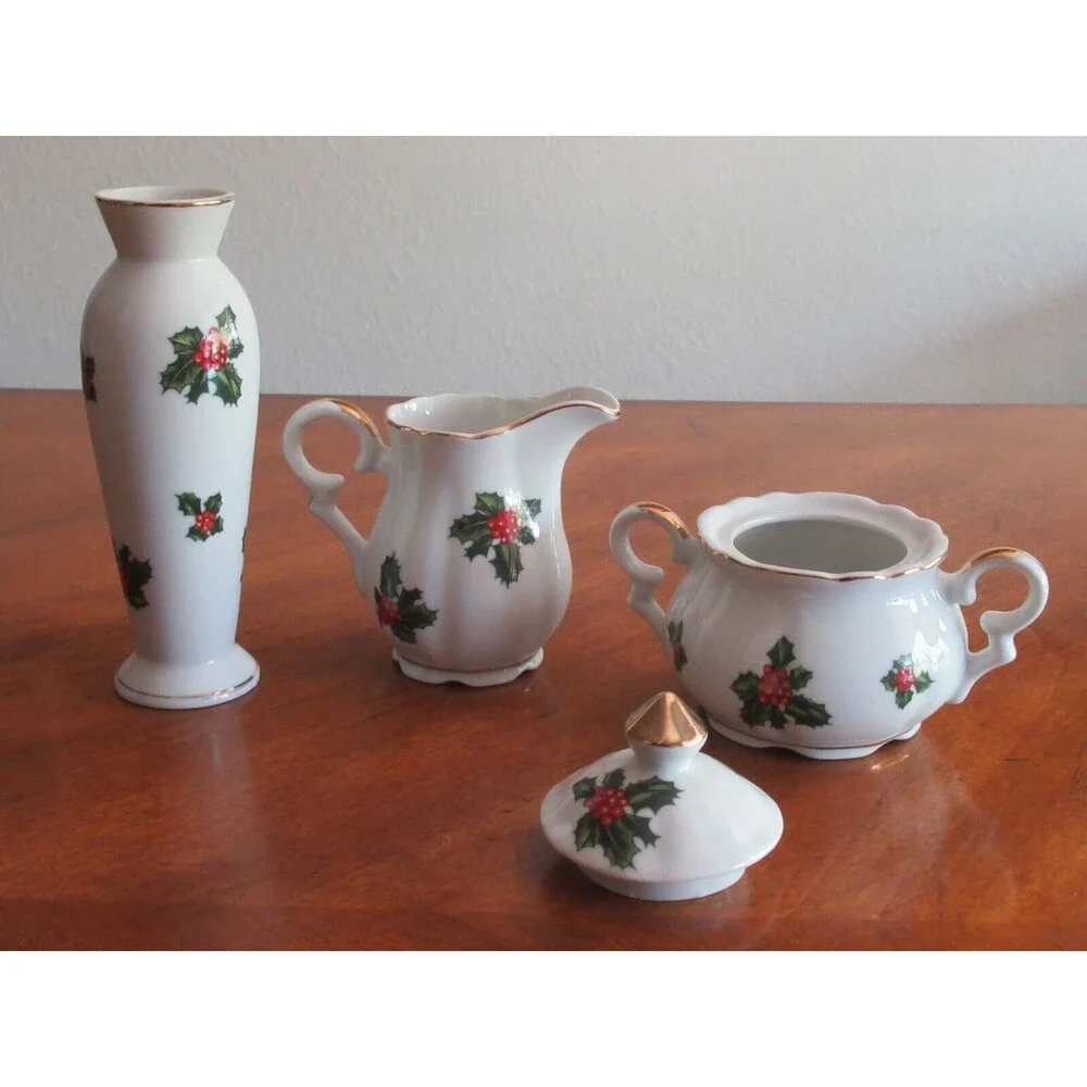 Lefton China Christmas Holly Berry Sugar Bowl Lidded Creamer Bud Vase Japan